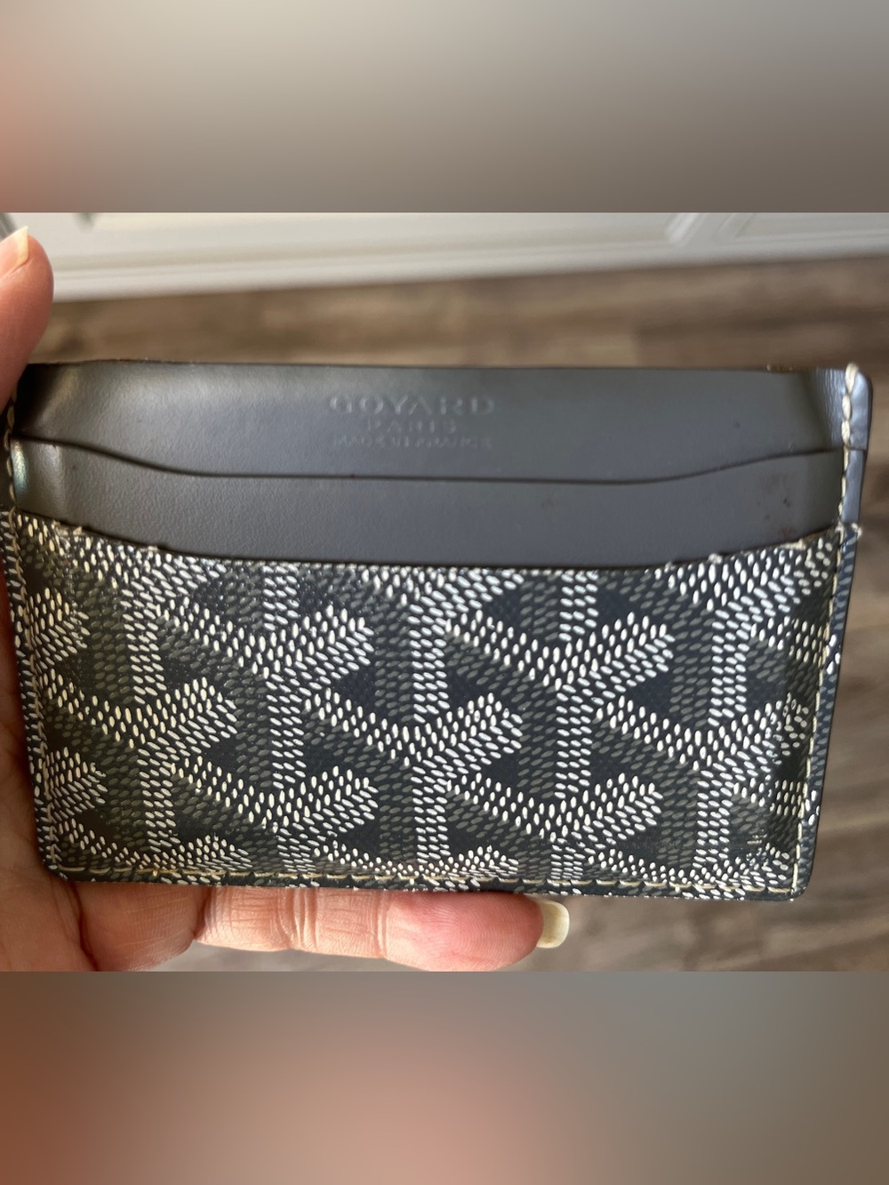 Goyard Gray and White Patterned Cardholder - Picture 3 of 4